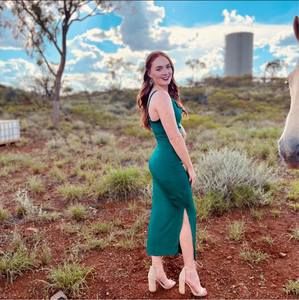 Meet your Posher, Crystal